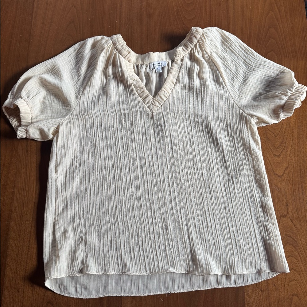 Current Air Cream Textured V-Neck Blouse